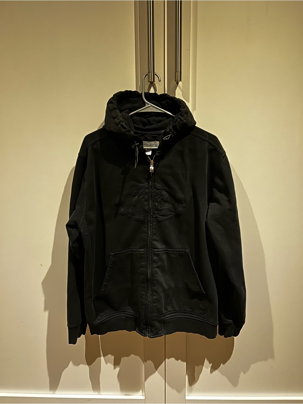 Vintage Quiksilver Black Hooded Zip Jacket with Subtle Logo